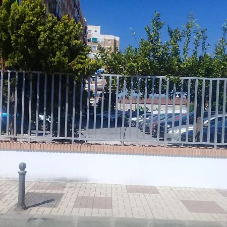 4 Dorm Cerca De Playa Y Centro Ciudad Apartment Malaga Exterior photo