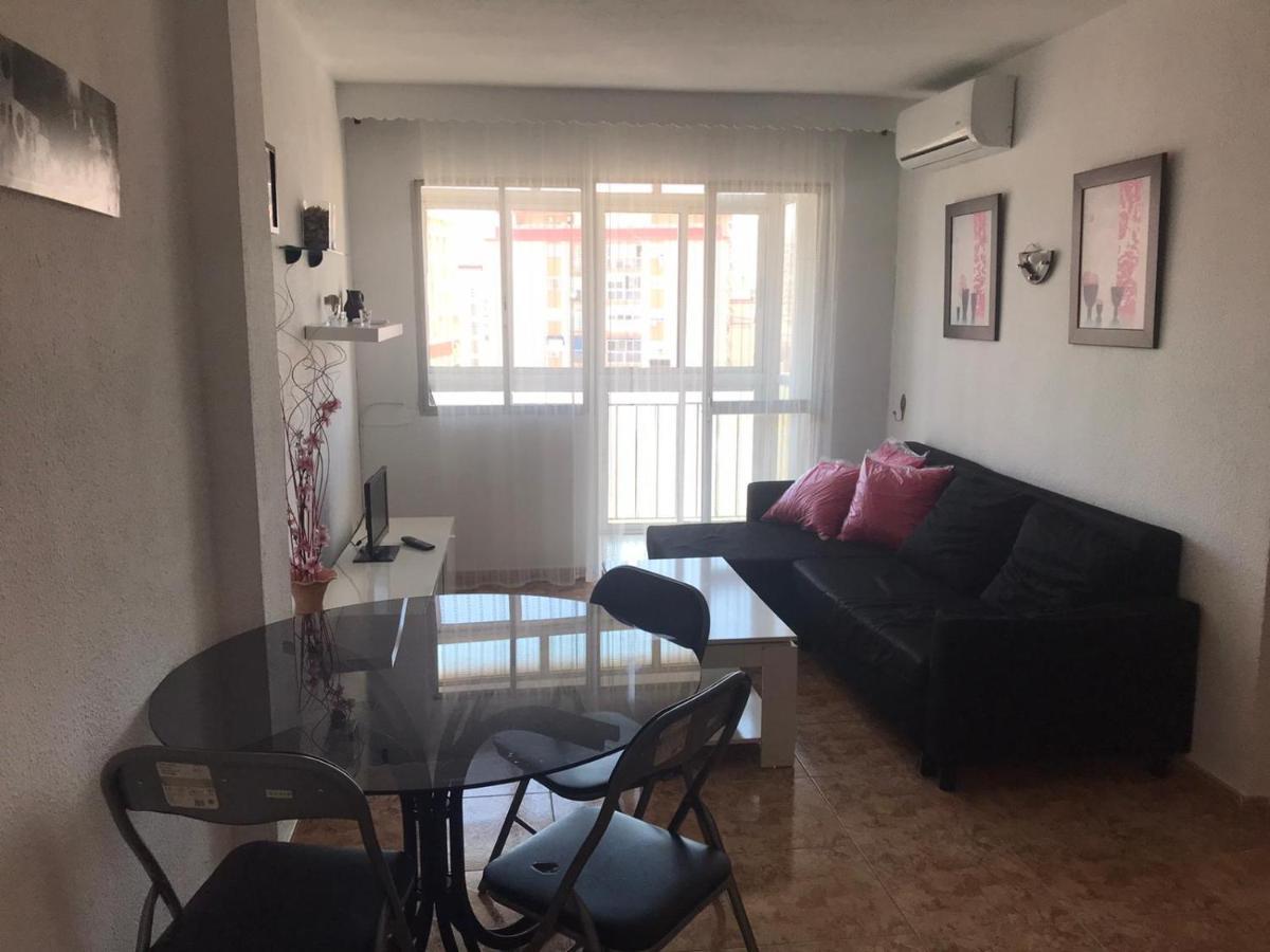 4 Dorm Cerca De Playa Y Centro Ciudad Apartment Malaga Exterior photo